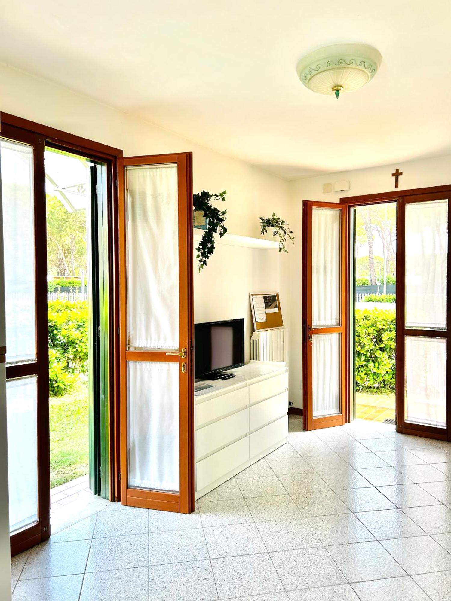 Beachside Family Garden Retreat カヴァッリーノ・トレポルティ エクステリア 写真