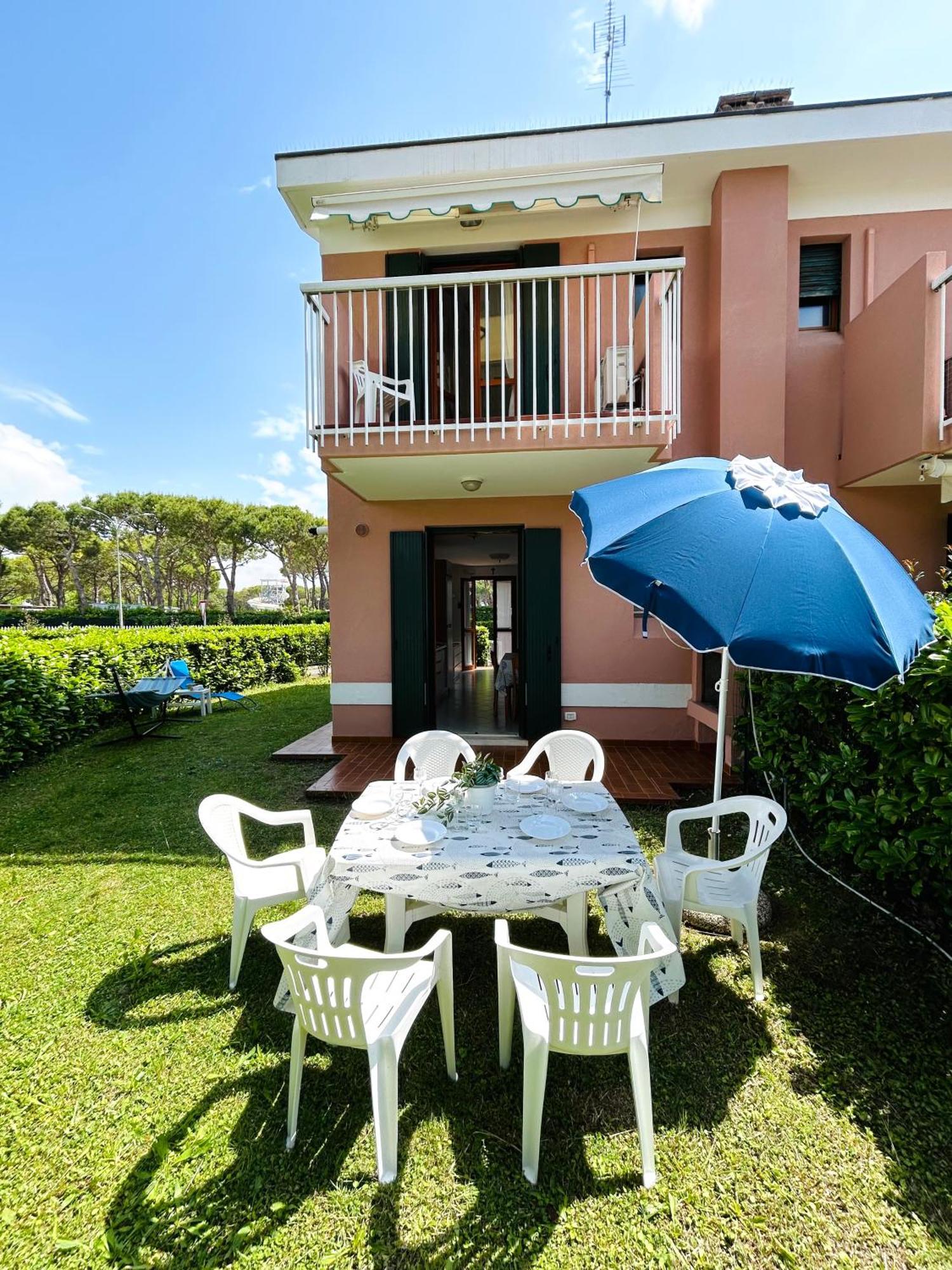 Beachside Family Garden Retreat カヴァッリーノ・トレポルティ エクステリア 写真